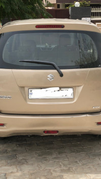 Golden Maruti Suzuki Ertiga ZDI