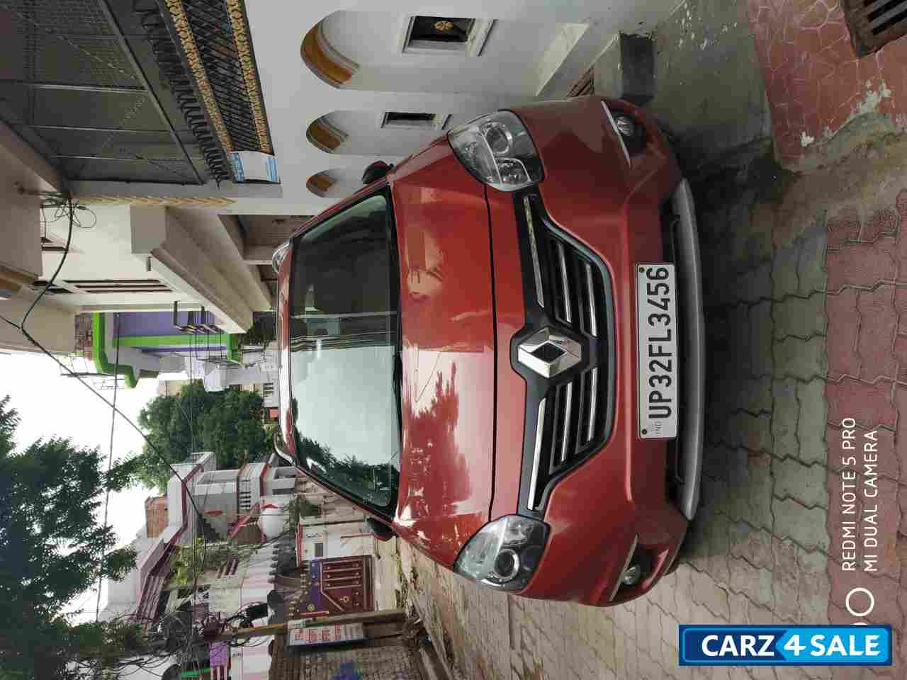 Red Renault Koleos 4x4 AT