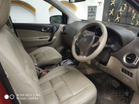 Red Renault Koleos 4x4 AT