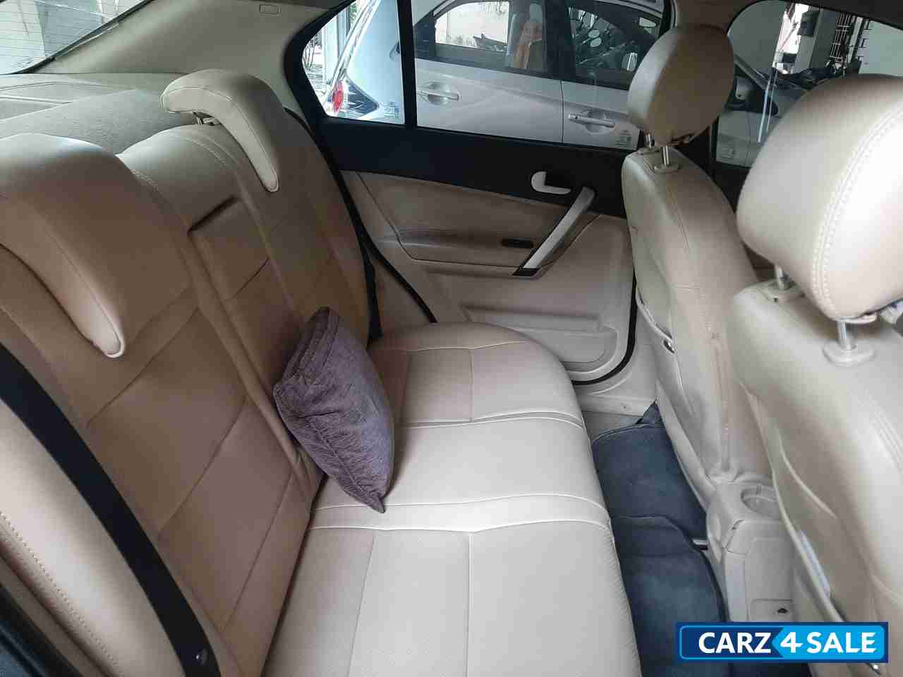 Sea Grey Ford Fiesta SXi 1.6 ABS