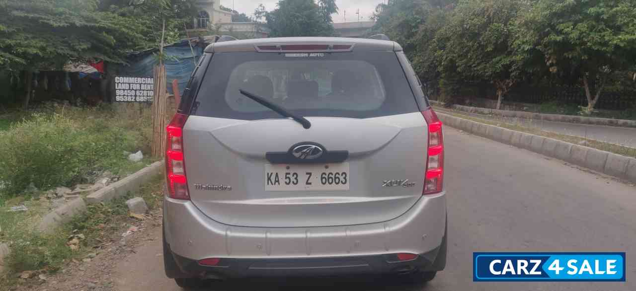 Mahindra XUV 500 W8 2WD