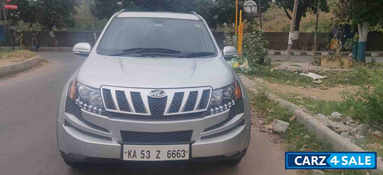 Mahindra XUV 500 W8 2WD