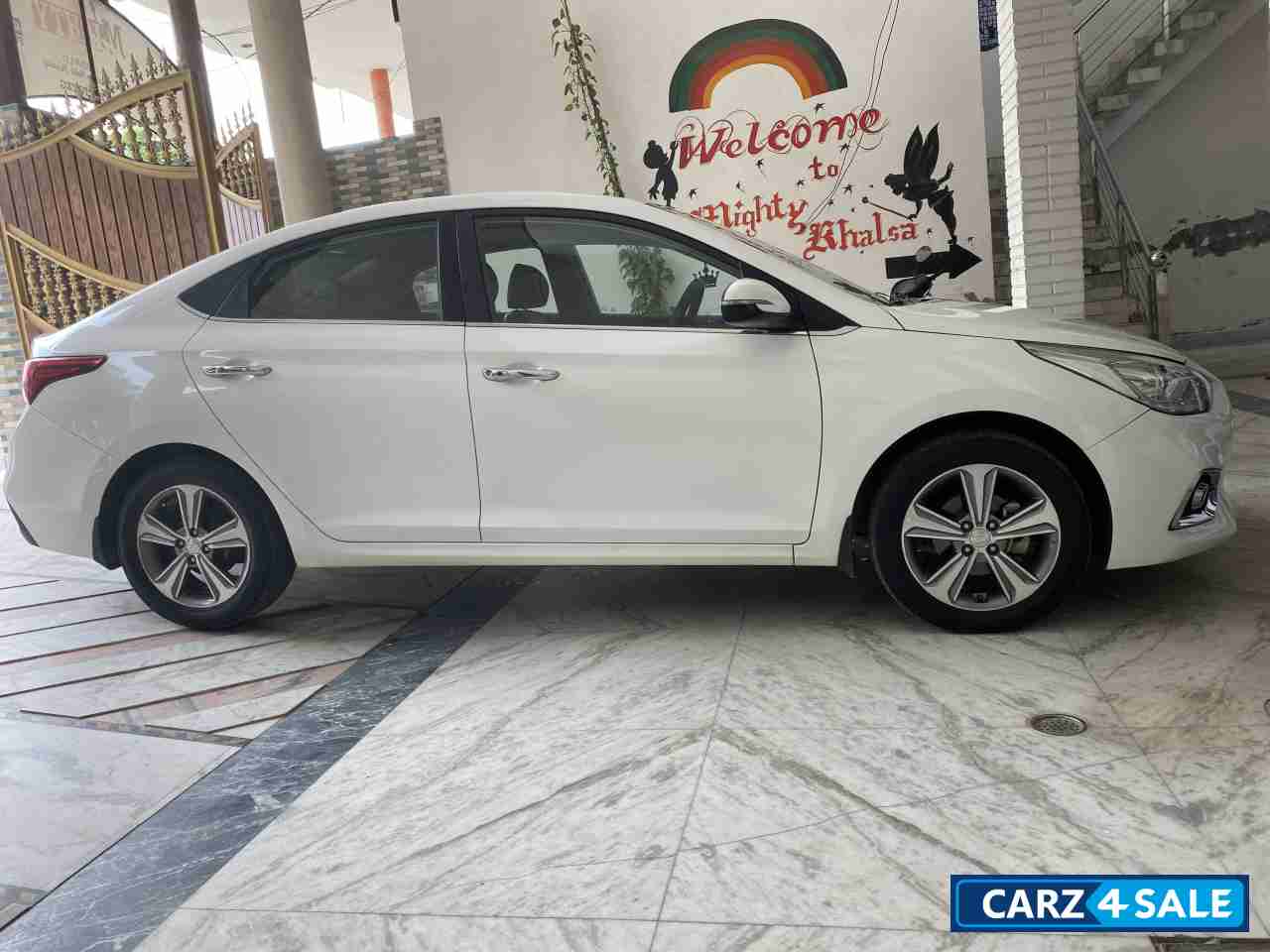 White Hyundai Verna Diesel