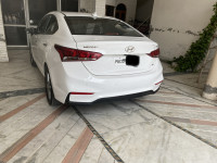 White Hyundai Verna Diesel
