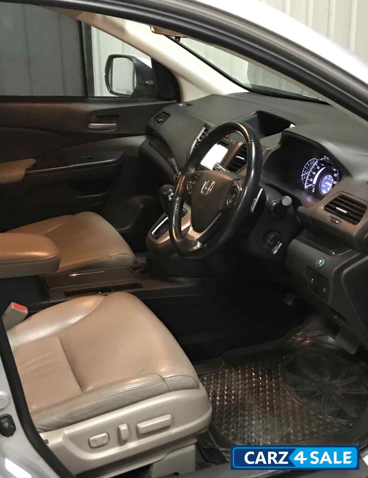 Silver Honda CRV 2.4L 4WD AT AVN