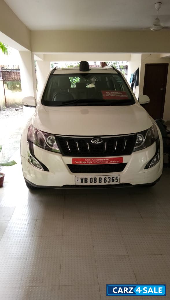 Mahindra XUV 500 R FWD W10