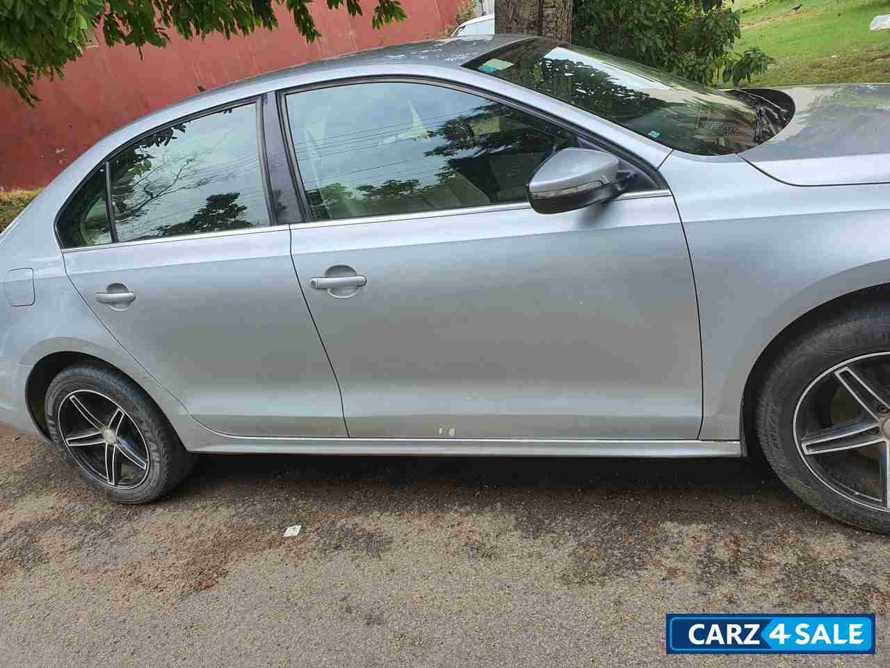 Volkswagen Jetta Highline TDI AT