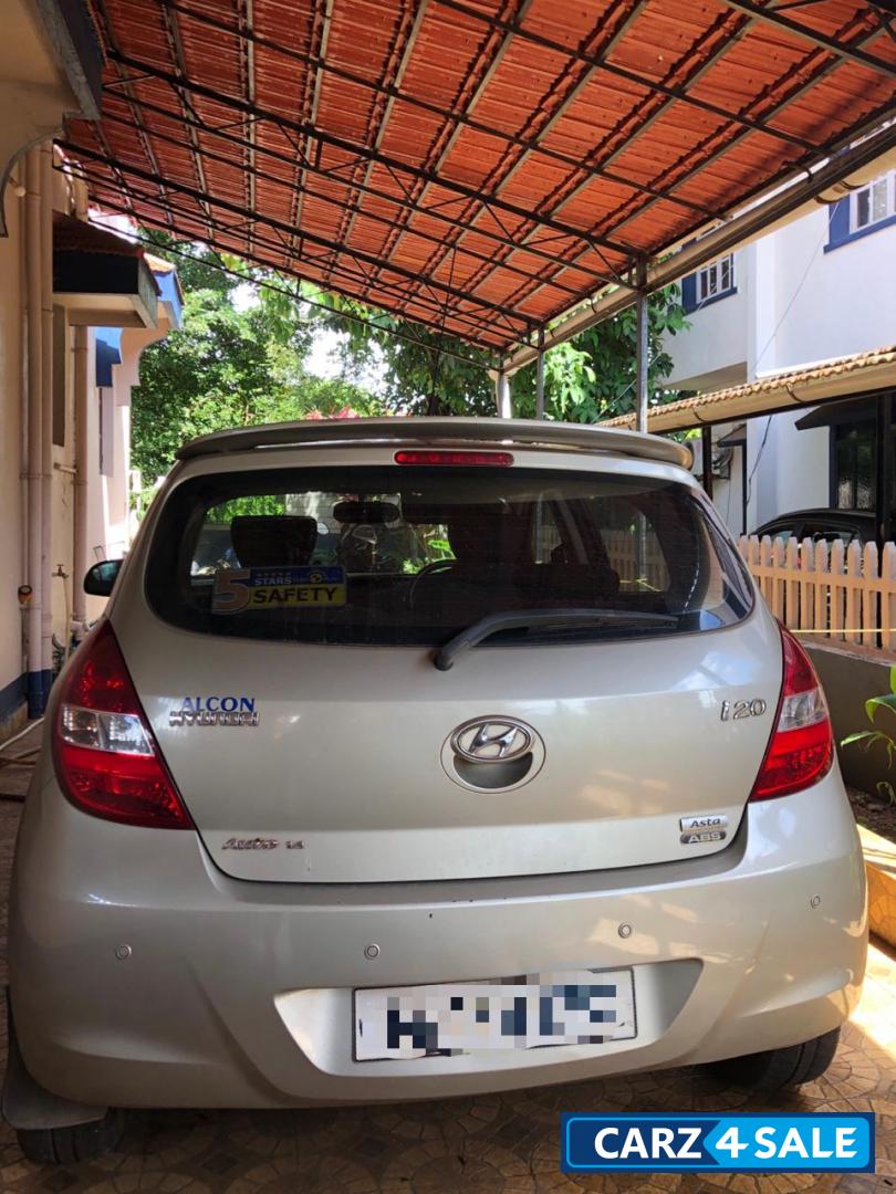 Hyundai i20 Asta i20 AT with Sunroof