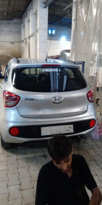 Hyundai i10 1.2 Sportz AT