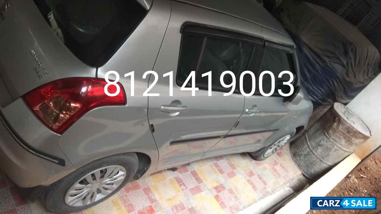 Silver Maruti Suzuki Swift VDi BS-IV
