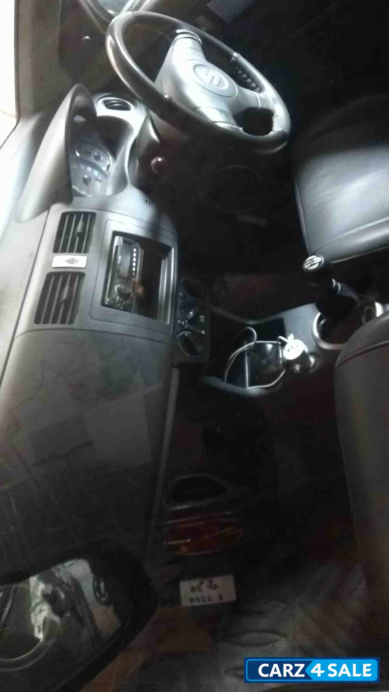 Silver Maruti Suzuki Swift VDi BS-IV