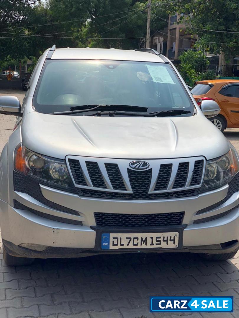 Mahindra XUV 500 W8 2WD