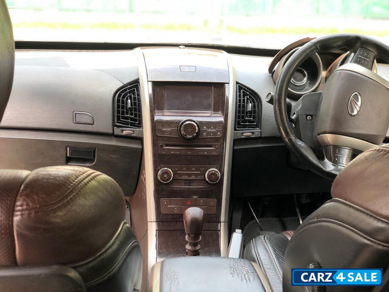 Mahindra XUV 500 W8 2WD