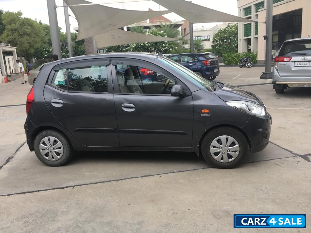 Grey Hyundai i10 1.1 Magna