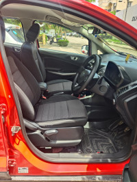 Race Red Ford Ecosport 1.5l titanium diesel