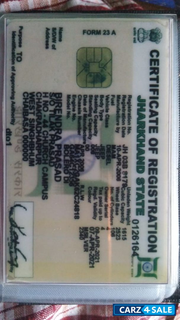 Green Mahindra Bolero DI DX 8 Str