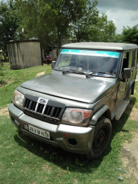 Green Mahindra Bolero DI DX 8 Str