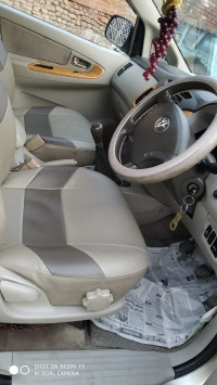 Toyota Innova 2.0 V