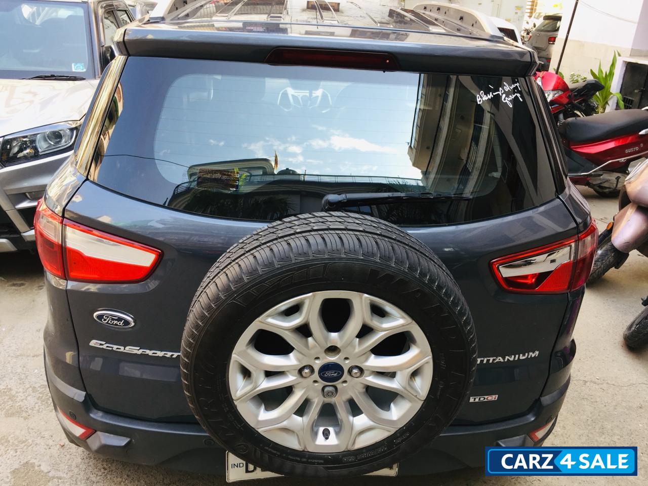 Ford EcoSport 1.5 Diesel Titanium MT