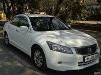 White Honda Accord 2.4 iVtec AT