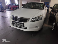 White Honda Accord 2.4 iVtec AT