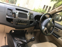 White Toyota Fortuner 2.8 4x2 MT Diesel