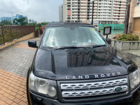Black Land Rover Freelander 2 SE TD4