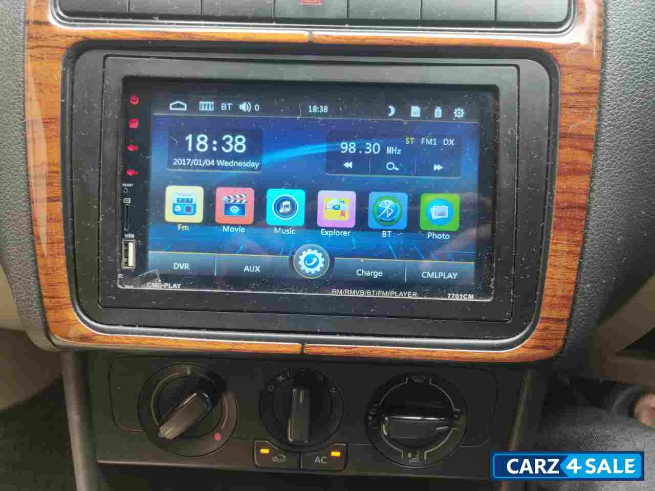 Oceanic Blue Volkswagen Polo Comfortline 1.2L P