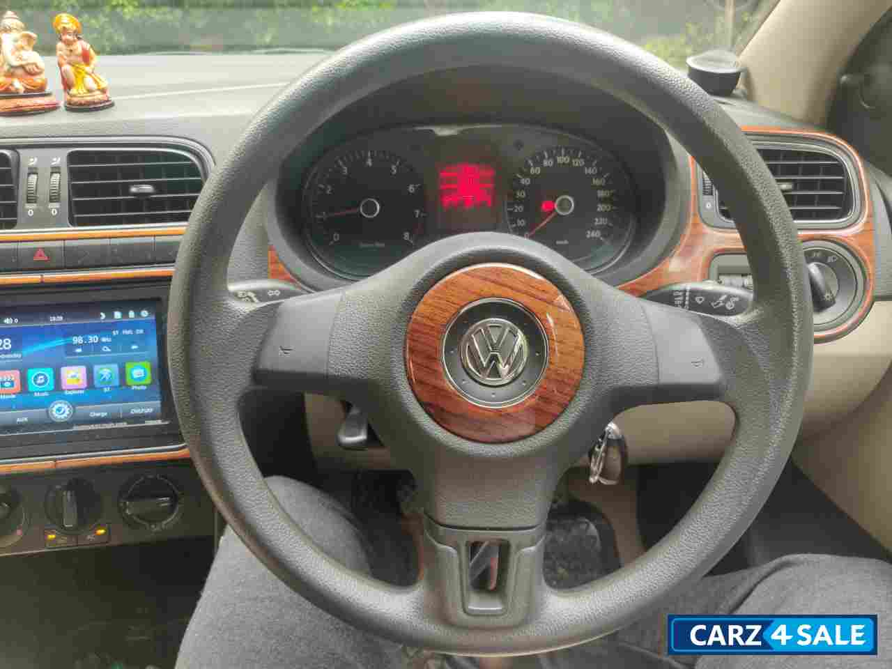 Oceanic Blue Volkswagen Polo Comfortline 1.2L P