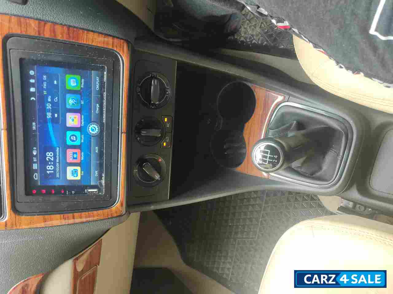 Oceanic Blue Volkswagen Polo Comfortline 1.2L P