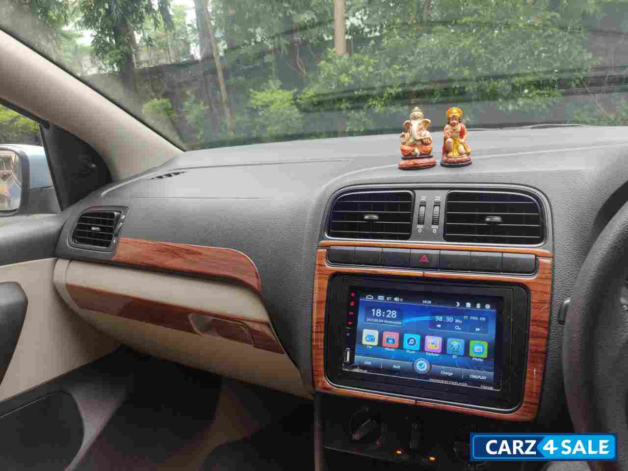 Oceanic Blue Volkswagen Polo Comfortline 1.2L P