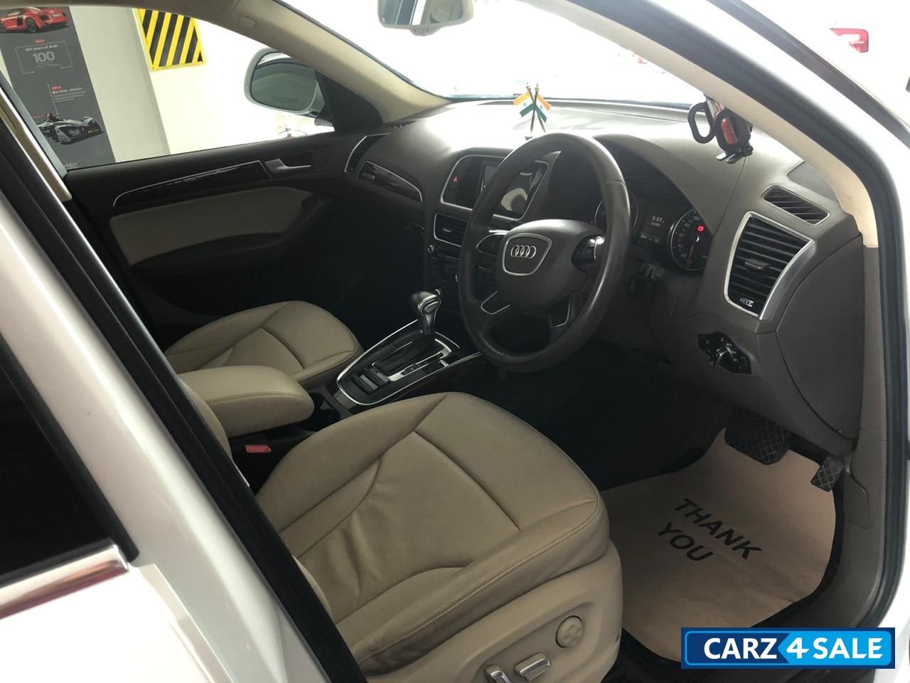 Ibis White Audi Q5 3.0 TDI quattro Premium Plus