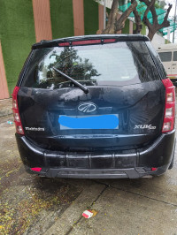 Black Mahindra XUV 500 W6 2WD