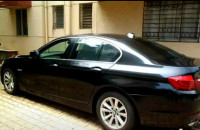 Black Sapphire Metallica BMW 5-Series 520d Luxury Line