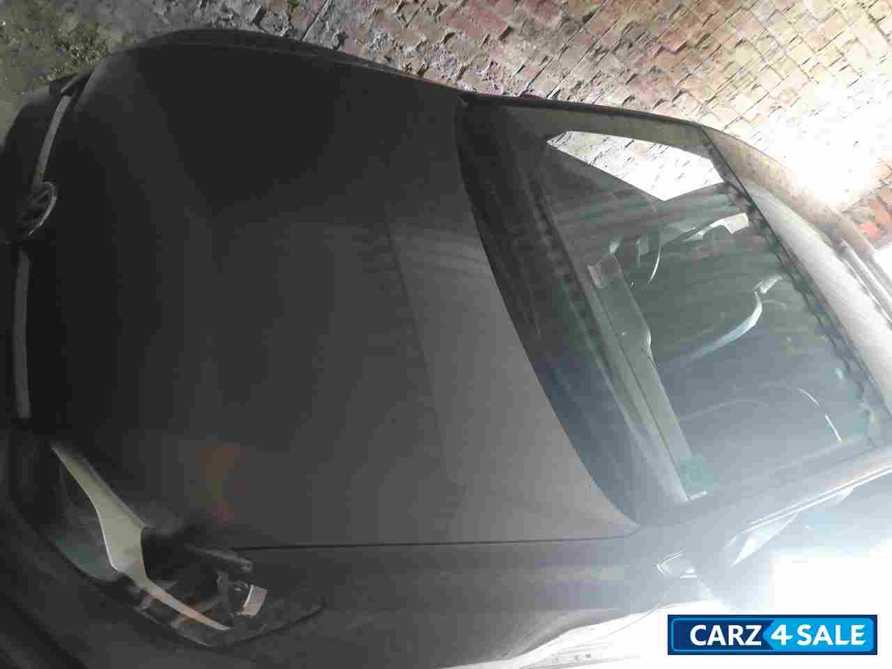 Toffee Brown Volkswagen Polo Comfortline 1.2L P