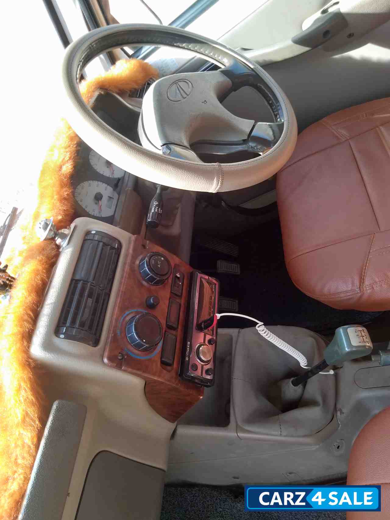 Mahindra Bolero SLX 4WD