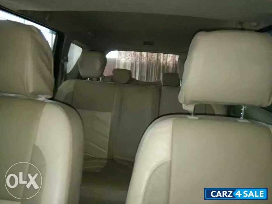 Silver Maruti Suzuki Ertiga ZXI