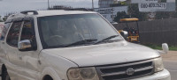 White Tata Safari Dicor 2.2 LX BS4