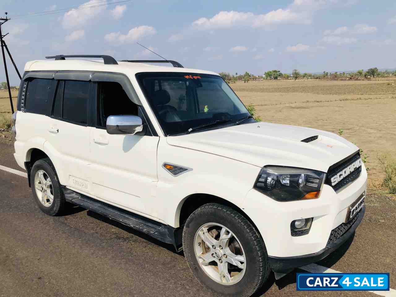 White Mahindra Scorpio S10 4WD