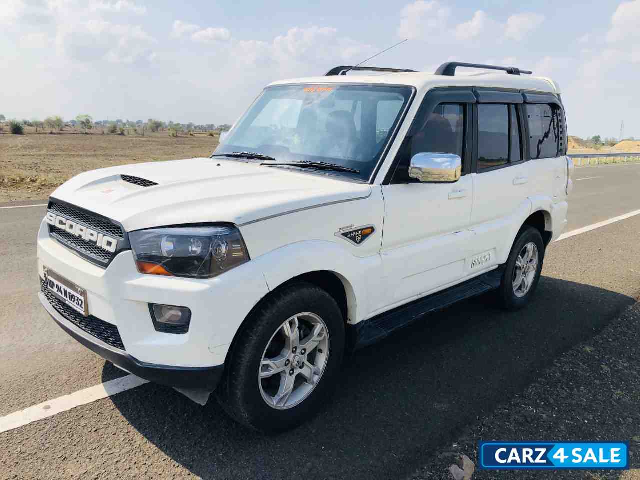 White Mahindra Scorpio S10 4WD
