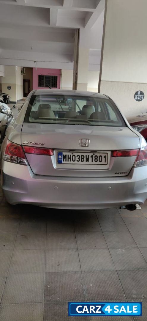 Honda Accord 2.3 VTi-L MT