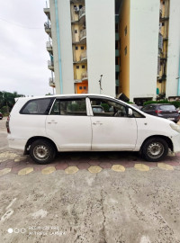 Toyota Innova 2.5 E