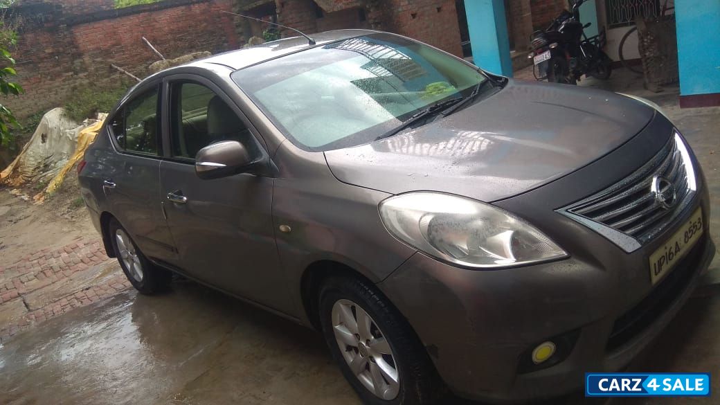 Gray Nissan Sunny XV Diesel