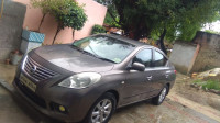 Gray Nissan Sunny XV Diesel