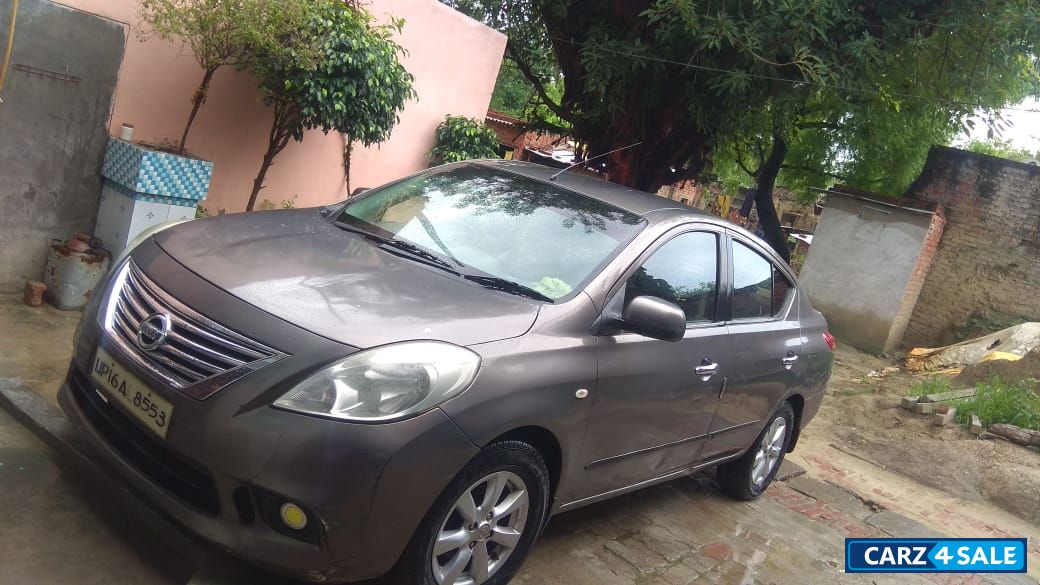 Gray Nissan Sunny XV Diesel