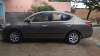 Gray Nissan Sunny XV Diesel