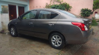 Gray Nissan Sunny XV Diesel
