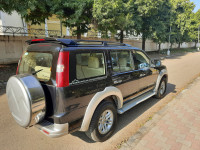 Panther Black Ford Endeavour 2.5L 4X2 MT