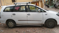 Toyota Innova 2.5 G 8 STR BS-III