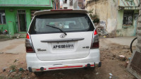 Toyota Innova 2.5 G 8 STR BS-III